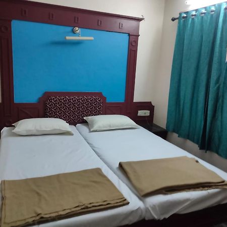 Anjana Hotels Theni Dış mekan fotoğraf