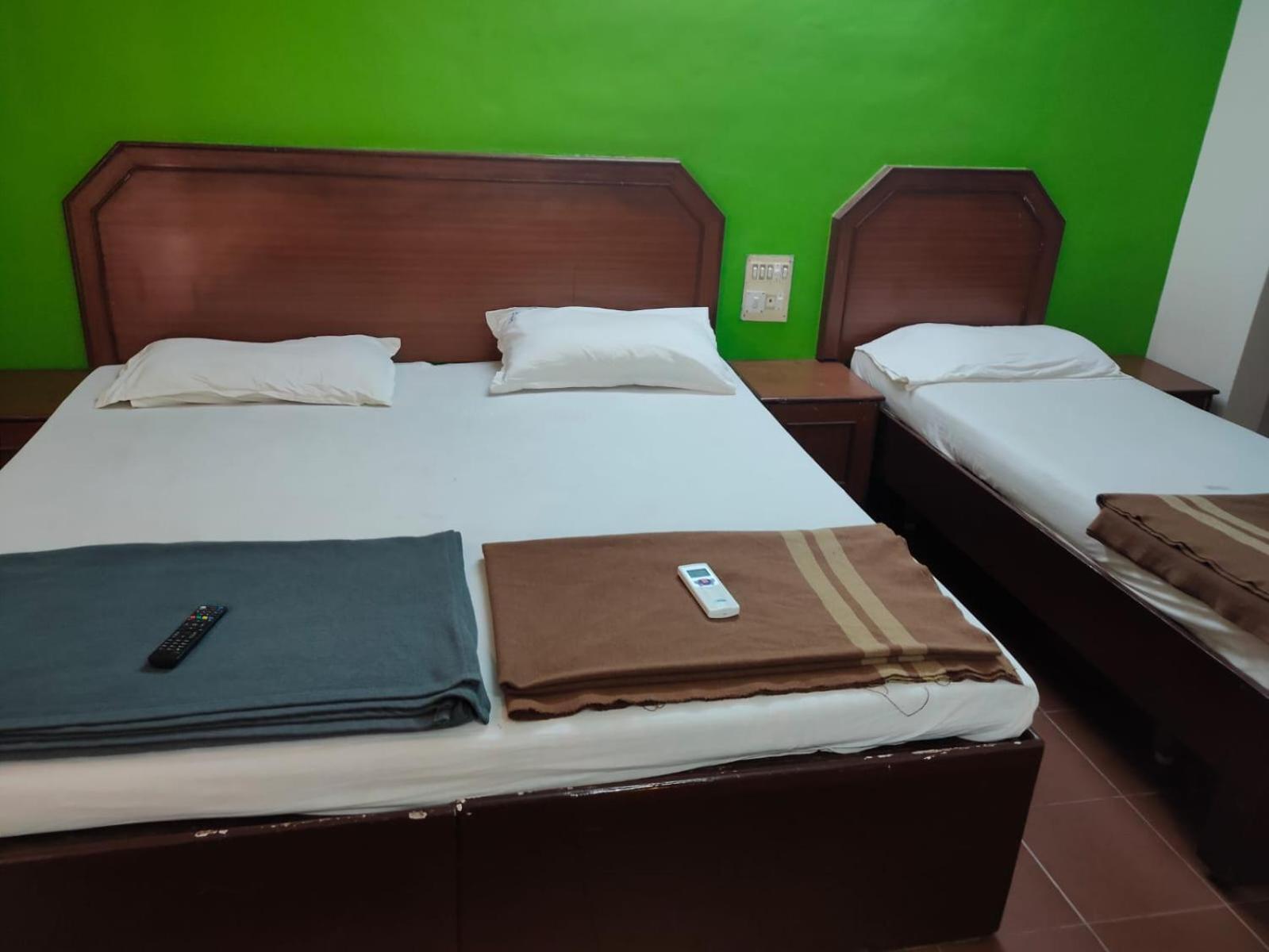 Anjana Hotels Theni Dış mekan fotoğraf